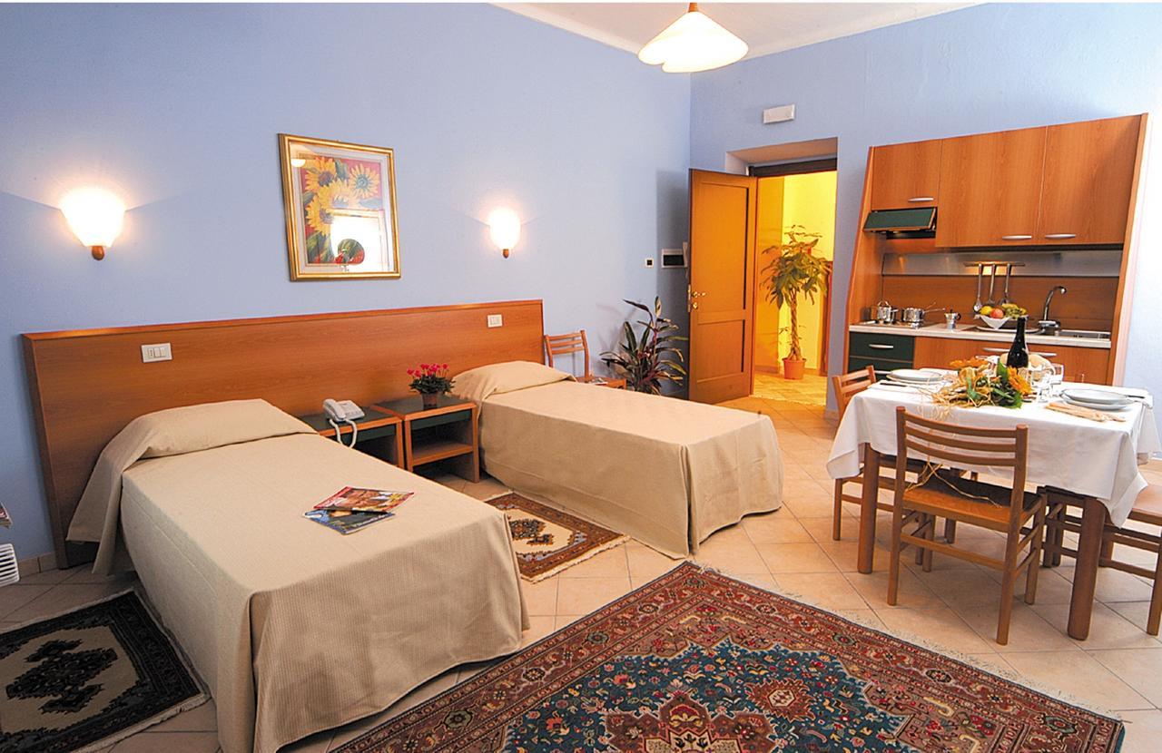 Casa Vacanze Provenzale ตอร์เรเปลลิเช ห้อง รูปภาพ